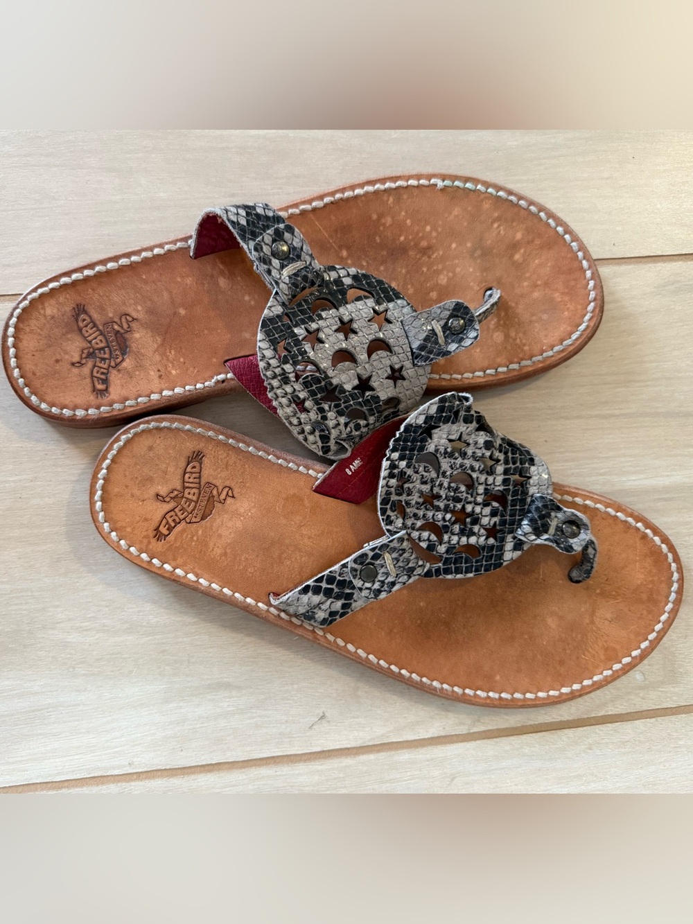 Freebird by Steven Sandals Ame Thong Sandals Snakeskin 8 Moons Stars Vallarta